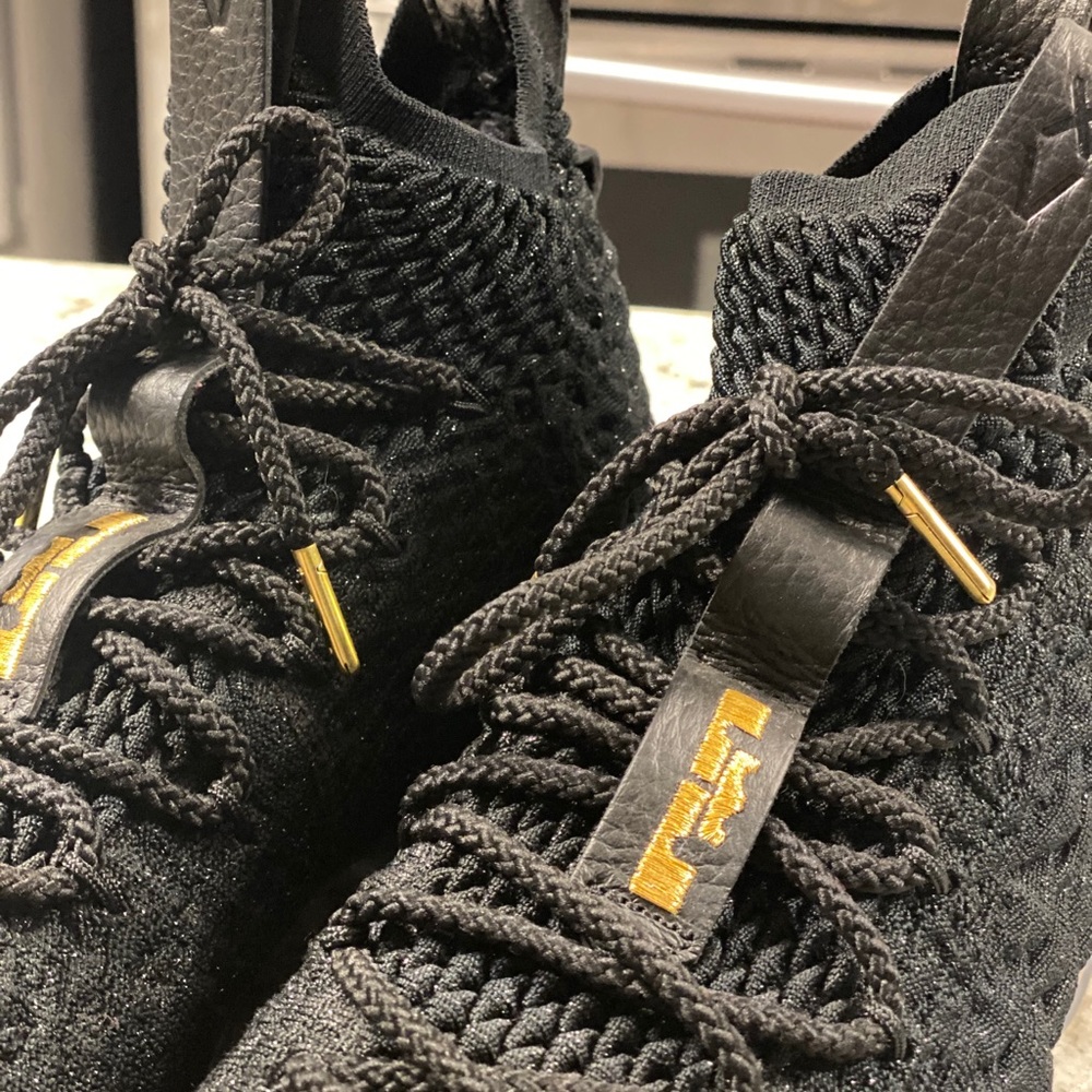 Lebron’s 15 Black Gold